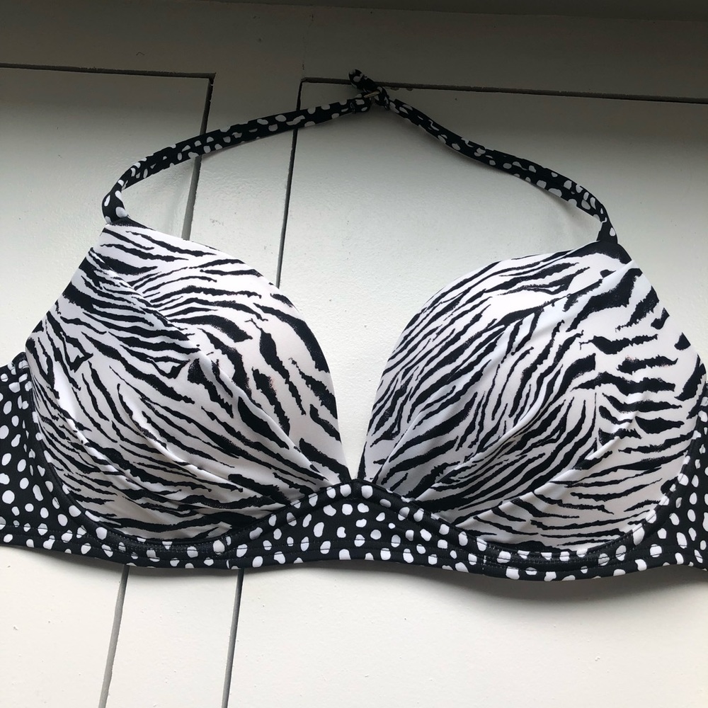 Victoria’s Secret swim bra tiger